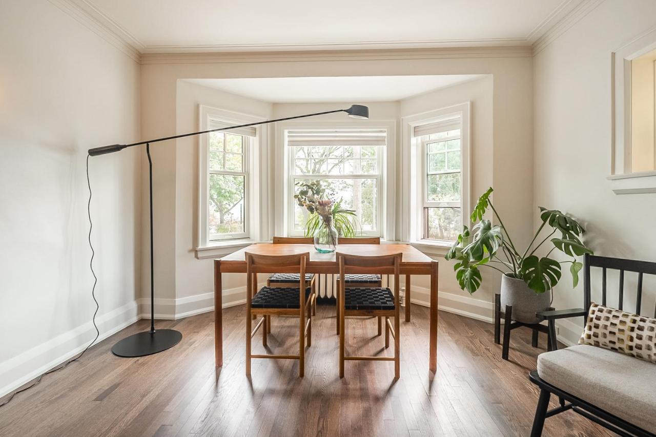 Beautiful And Spacious Luxury Home โตรอนโต ภายนอก รูปภาพ