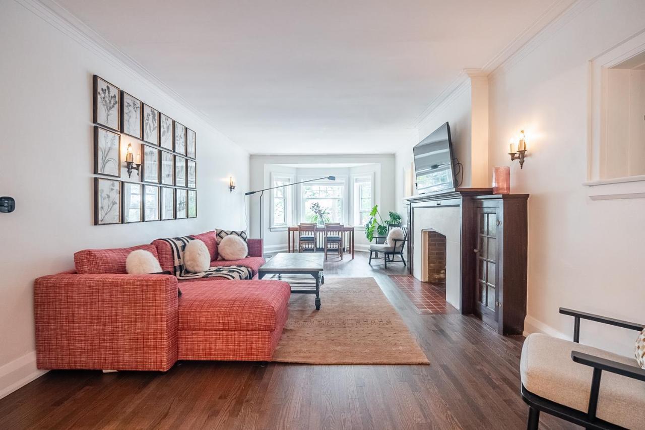 Beautiful And Spacious Luxury Home โตรอนโต ภายนอก รูปภาพ