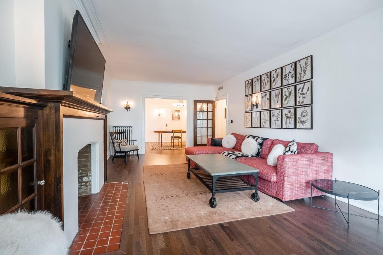 Beautiful And Spacious Luxury Home โตรอนโต ภายนอก รูปภาพ
